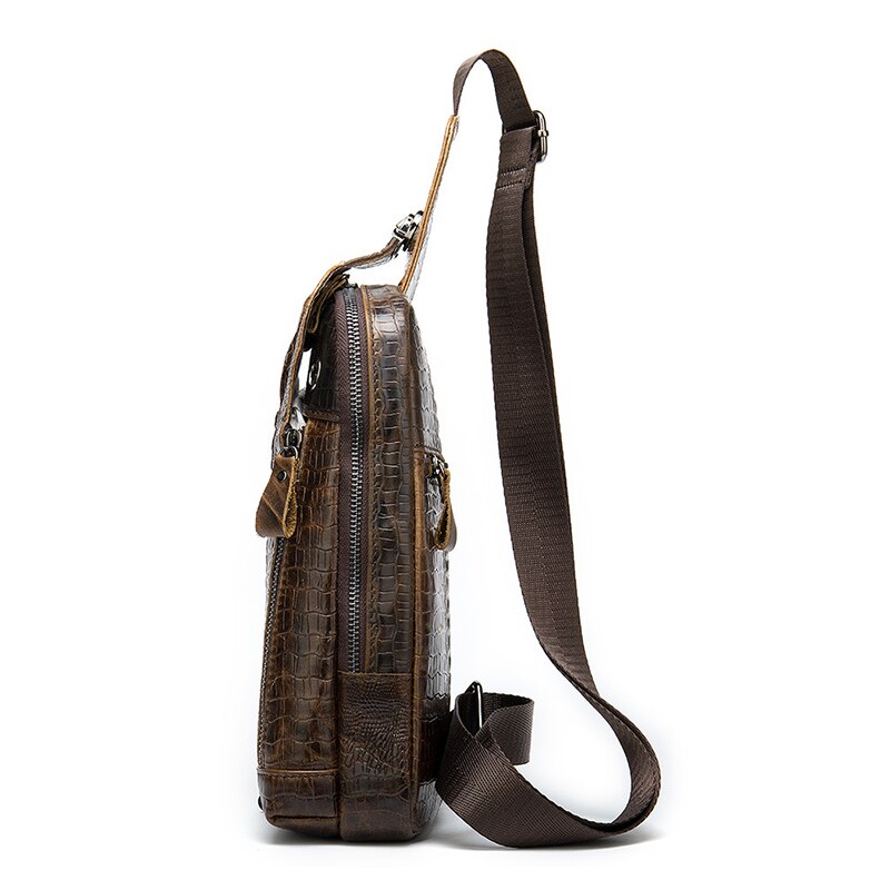 Borsa a tracolla in pelle marrone con texture coccodrillo, design elegante e moderno, ideale per uomo, perfetta per lavoro e viaggi.