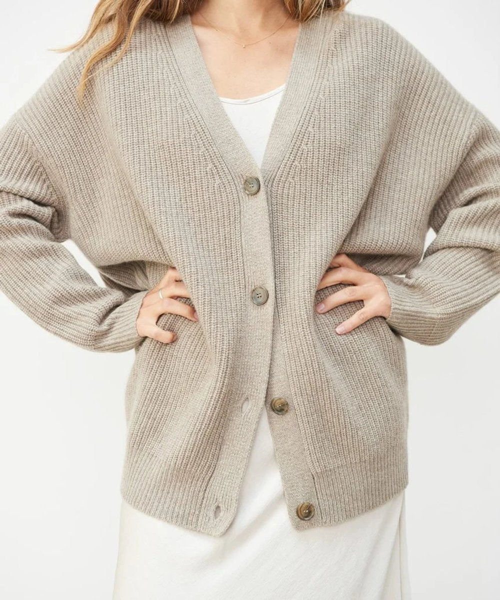 Lena | Damen Oversized Kaschmir V-Ausschnitt Cardigan 1