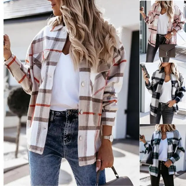 Giacca a quadri donna, stile casual, colori neutri, abbinata a jeans e top bianco. Moda autunnale, look urbano, outfit versatile.