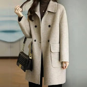 Marie | Damen Wollmantel Dame Zweireihiger Midi-Wintermantel mit Taschen 1