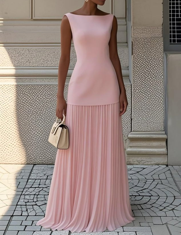 Maxi Abito Elegante Donna con Design Fluido e Scollo Senza Maniche 1
