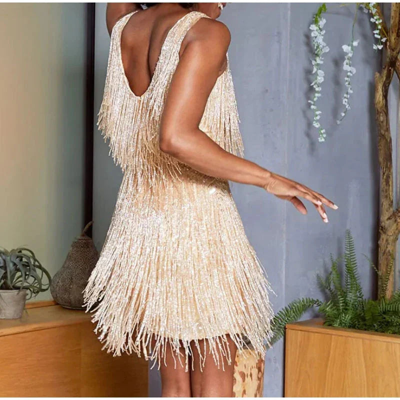 Mini abito con paillettes e piume da donna | Capodanno 5