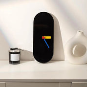 Moderne Wandklok mit farbigen Zeigern 3