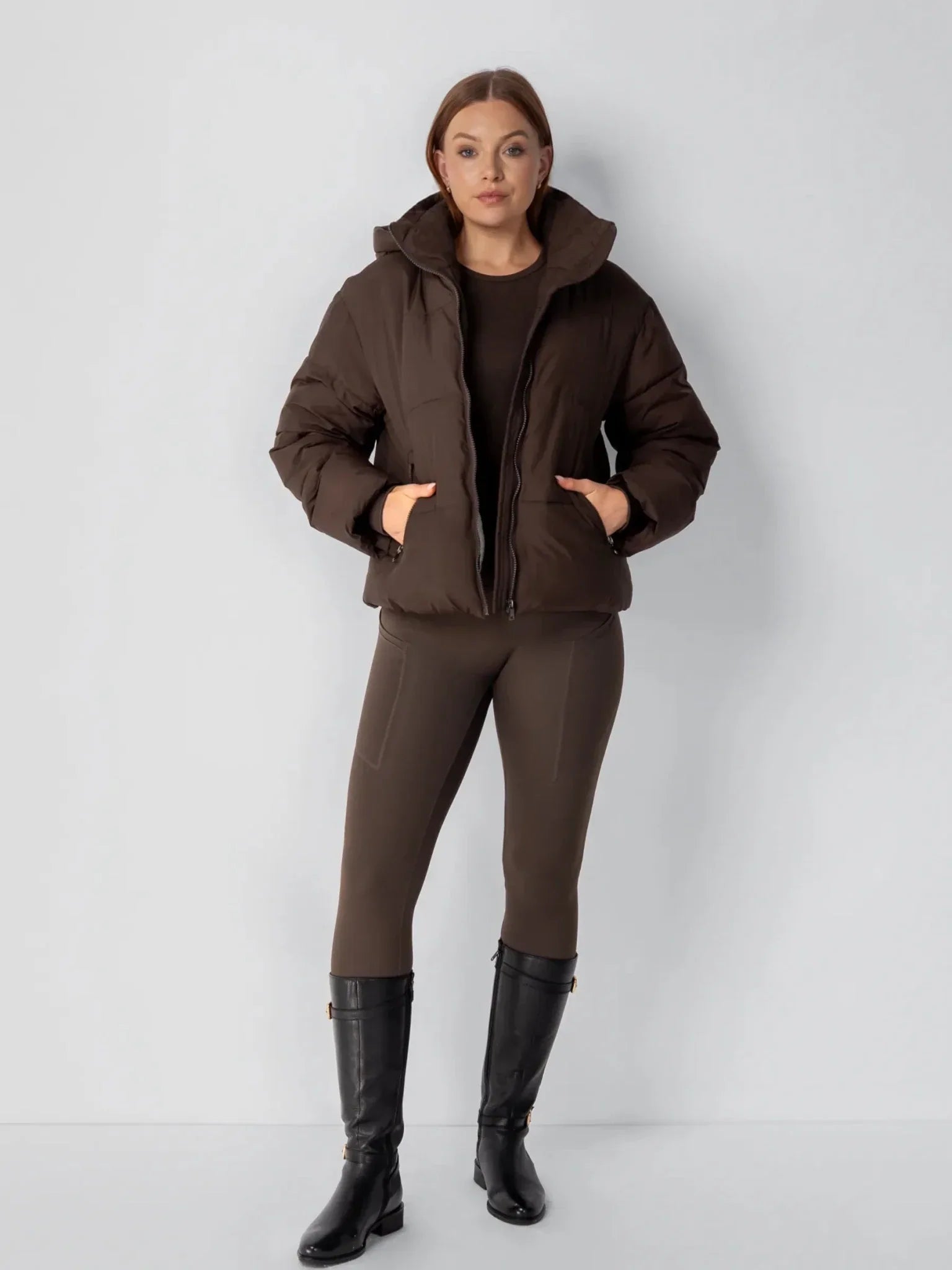 Nele | Damen Kurze Steppjacke mit Abnehmbarer Kapuze 6
