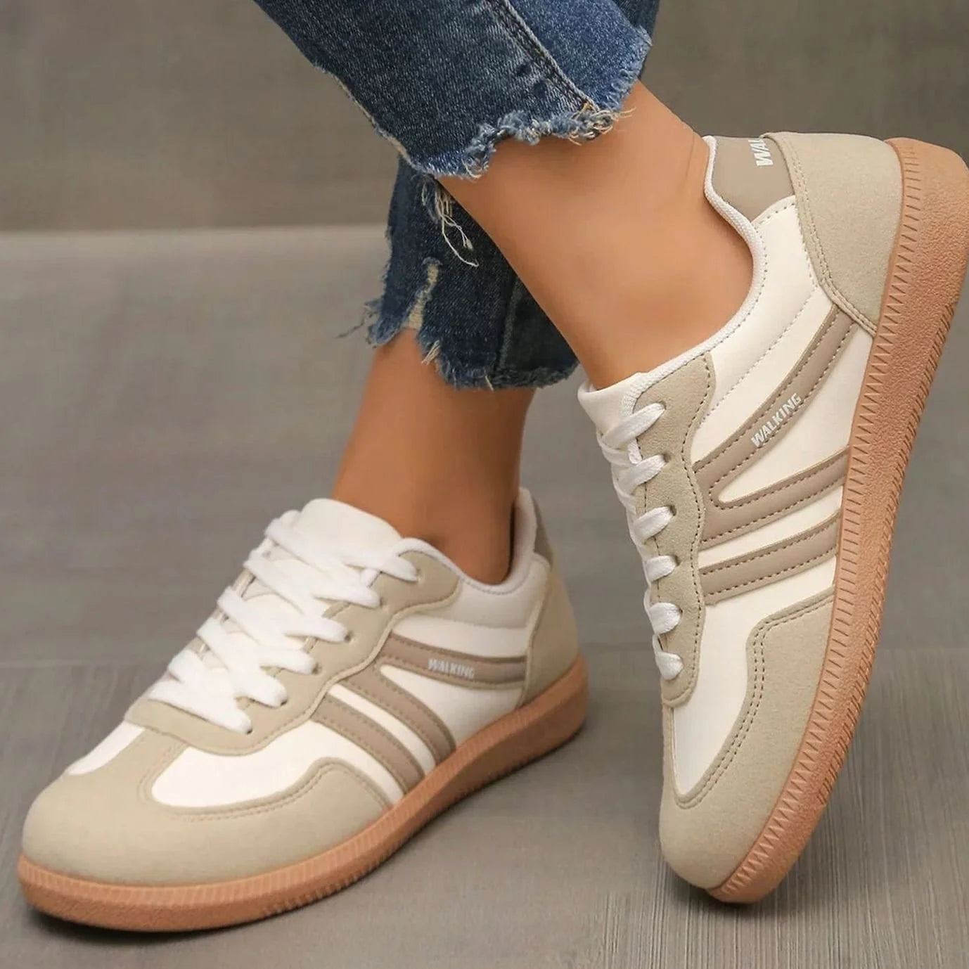 Nora | Damen Orthopädische Sneaker mit Breiter Zehenbox und Schnürung 12