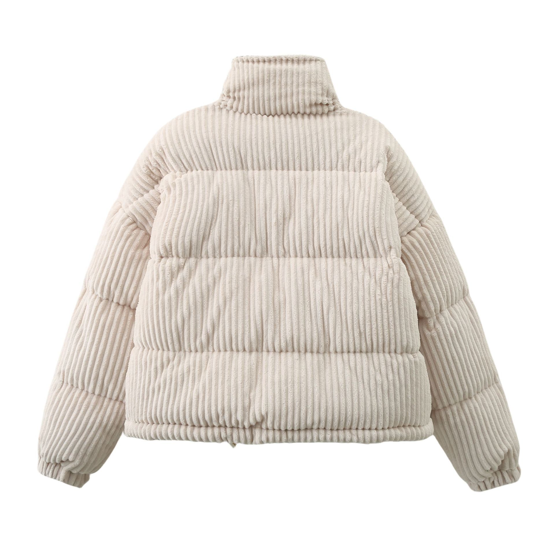 Giacca trapuntata beige in velluto a coste, design invernale, collo alto, maniche lunghe, moda donna, abbigliamento caldo e confortevole.