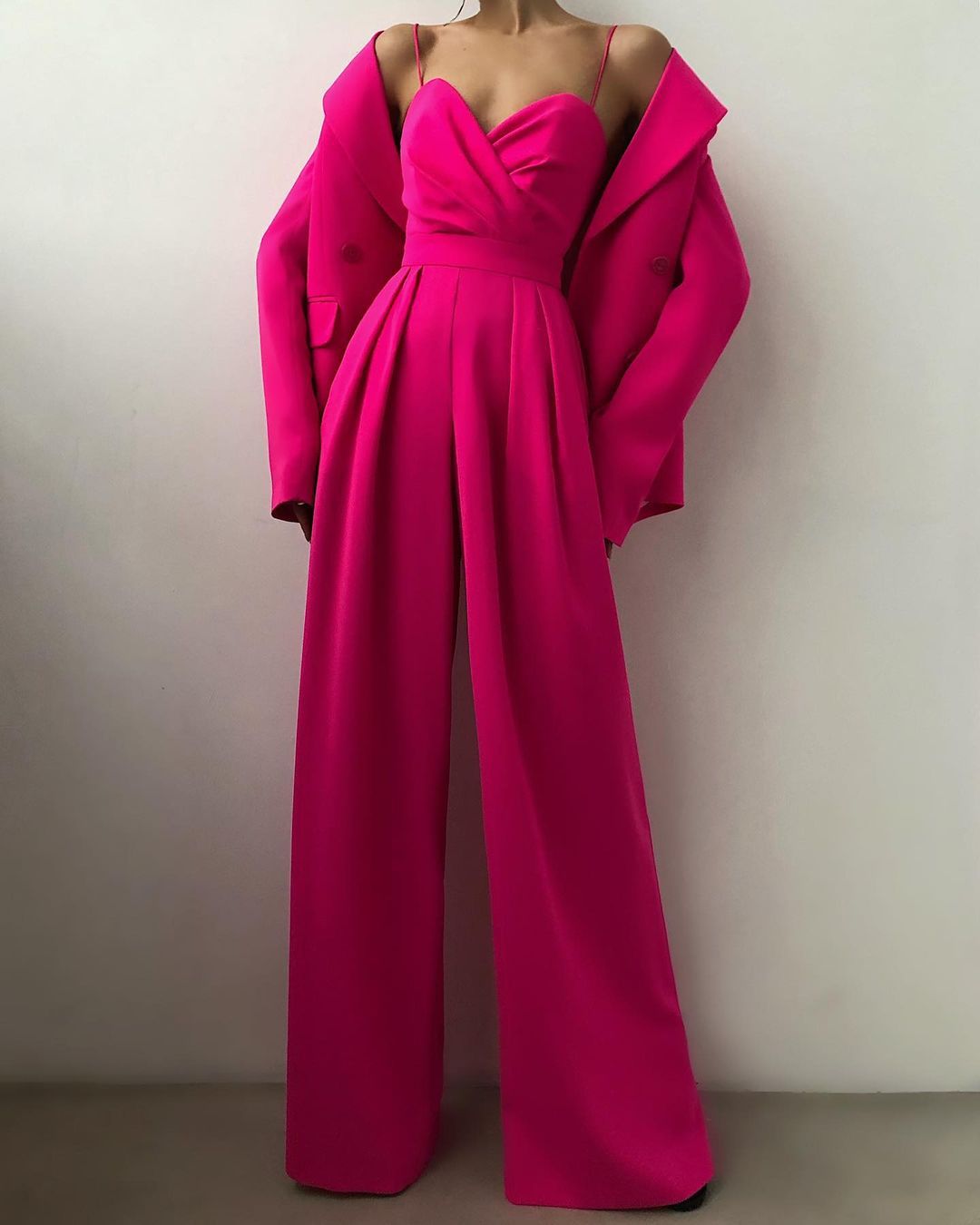Overall Elegante Donna con Vita Alta e Silhouette Slanciata 11