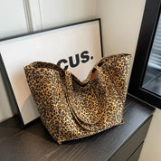 Oversized Canvas Schultertasche mit Leopardenmuster - Lila 2
