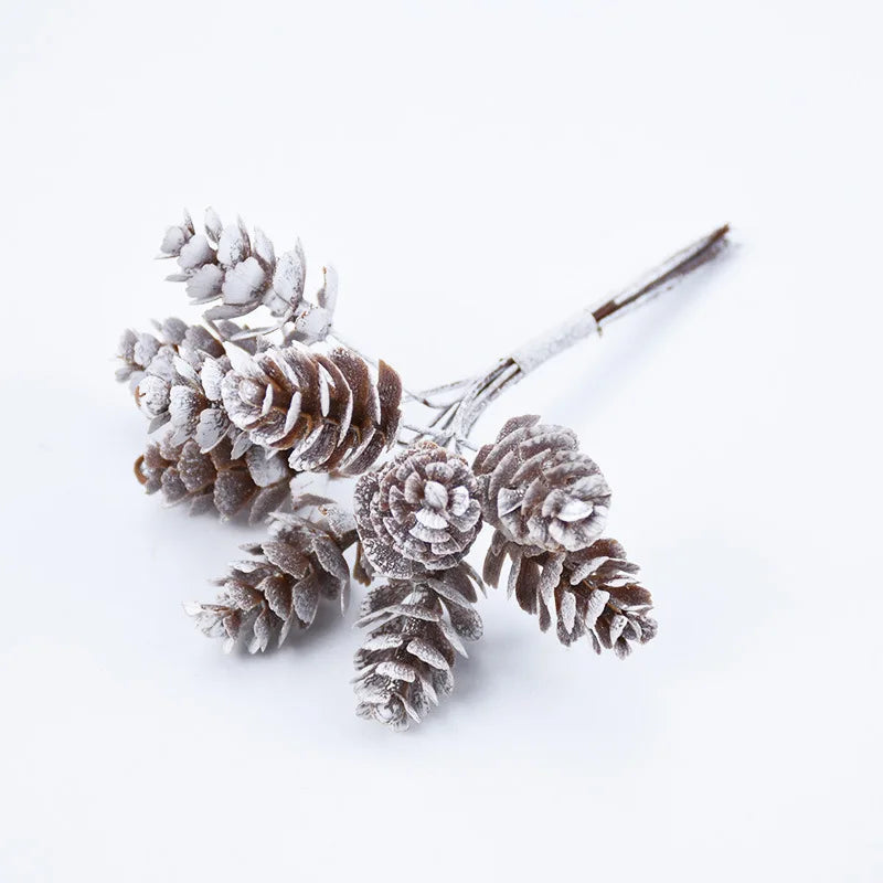 Pine Splendor | Rami decorativi di lusso per composizioni natalizie 0