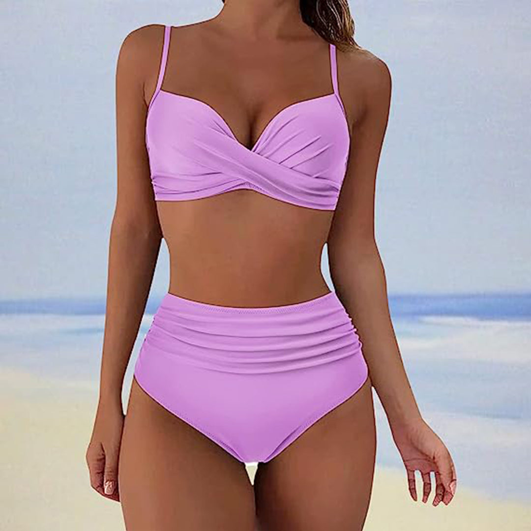 Costume da bagno donna due pezzi viola, reggiseno con spalline regolabili e slip a vita alta, moda mare estate, spiaggia.