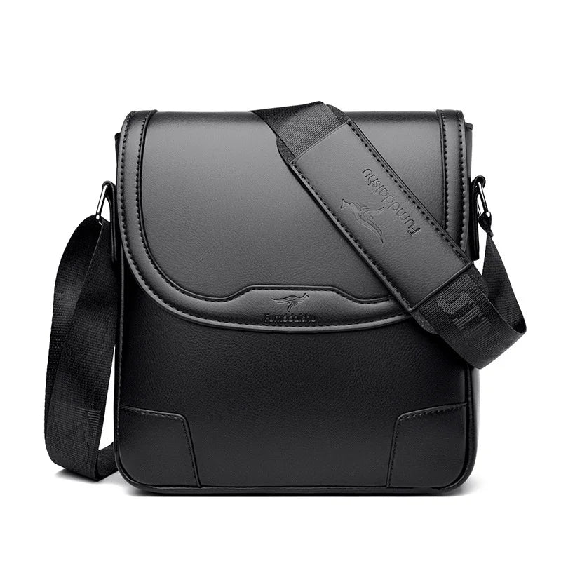 Borsa a tracolla in pelle nera da uomo, design elegante e moderno, con cinturino regolabile. Accessorio moda maschile, ideale per lavoro e viaggio.
