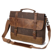 Borsa a tracolla in tela marrone con dettagli in pelle, design vintage, chiusura a fibbia, ideale per lavoro e viaggio. Accessorio moda uomo.