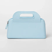 Borsa a mano in pelle azzurra, design elegante e moderno, chiusura con zip, ideale per moda femminile e accessori di lusso.