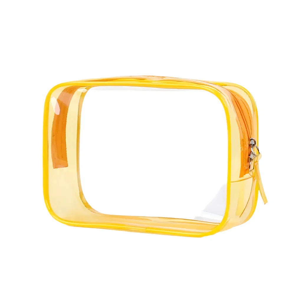Astuccio trasparente in PVC giallo con cerniera, ideale per cosmetici e articoli da viaggio. Design moderno e pratico per organizzazione efficiente.