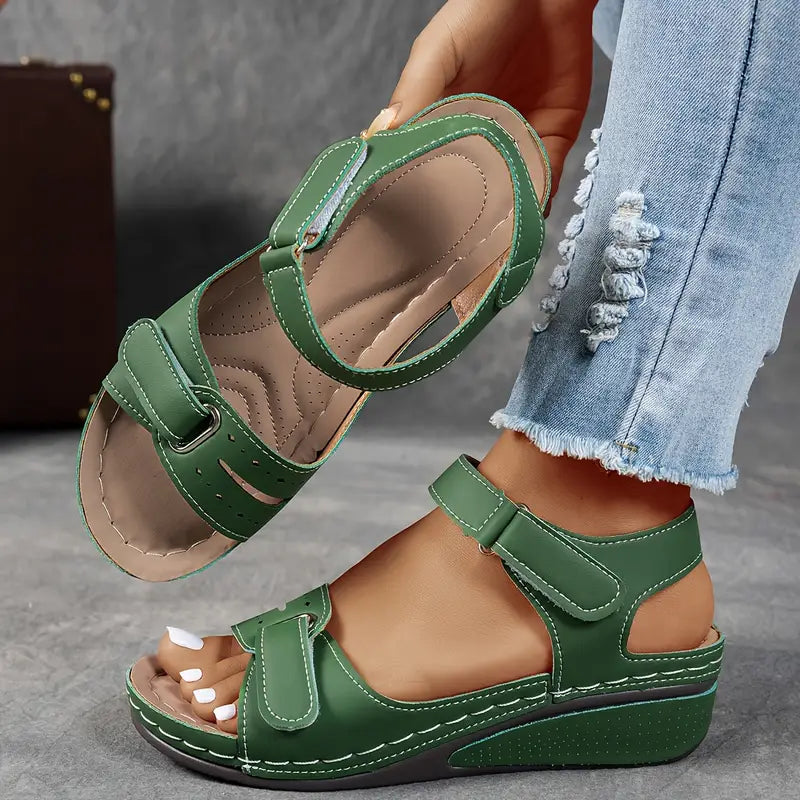 Sandali Ortodontici con Zeppa da Donna - Eleganti e Comodi per l'Estate 1