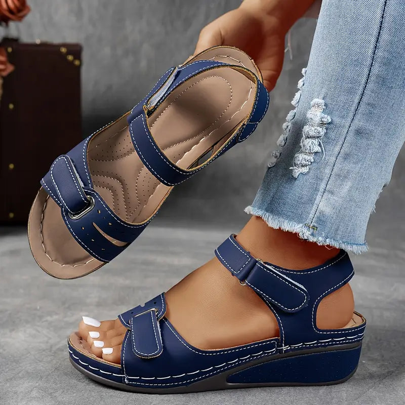 Sandali Ortodontici con Zeppa da Donna - Eleganti e Comodi per l'Estate 3