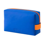 Astuccio da viaggio blu con cerniera arancione, design rettangolare, manico laterale. Ideale per cosmetici e accessori.