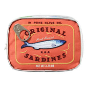 Scatola di sardine in olio d'oliva, design vintage, colore arancione, con scritta "Original Sardines", peso netto 3,75 oz, chiusura a strappo.