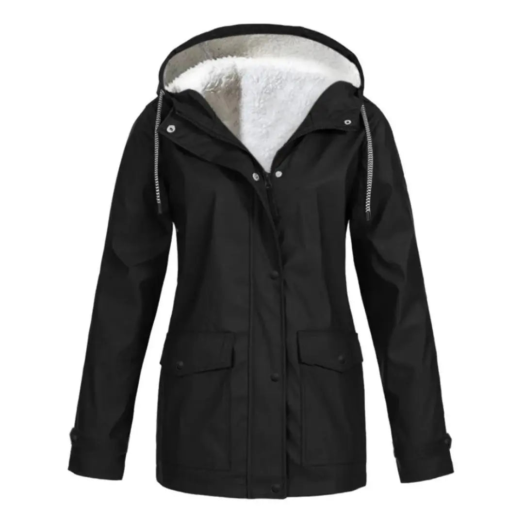 Giacca invernale nera da donna con cappuccio, fodera in pelliccia sintetica, chiusura a zip e bottoni, tasche frontali. Ideale per climi freddi.