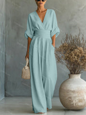 Tuta da Donna Elegante con Scollo a V e Design Contemporaneo 10