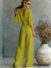 Tuta da Donna Elegante con Scollo a V e Design Contemporaneo 7