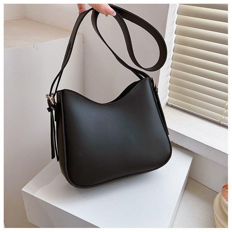 Bolso bandolera minimalista para mujer en elegante piel vegetal