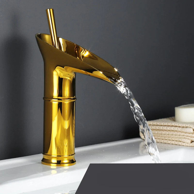 Wasserhahn | Wasserfall-Auslauf im Vintage-Look | Einhebelmischer | VintageFlow 6