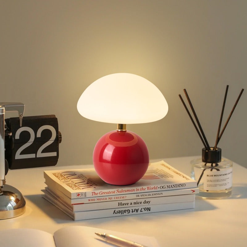 Lampada da tavolo a LED in ceramica Blush Cloud