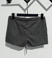 Pantaloni corti a righe marittime