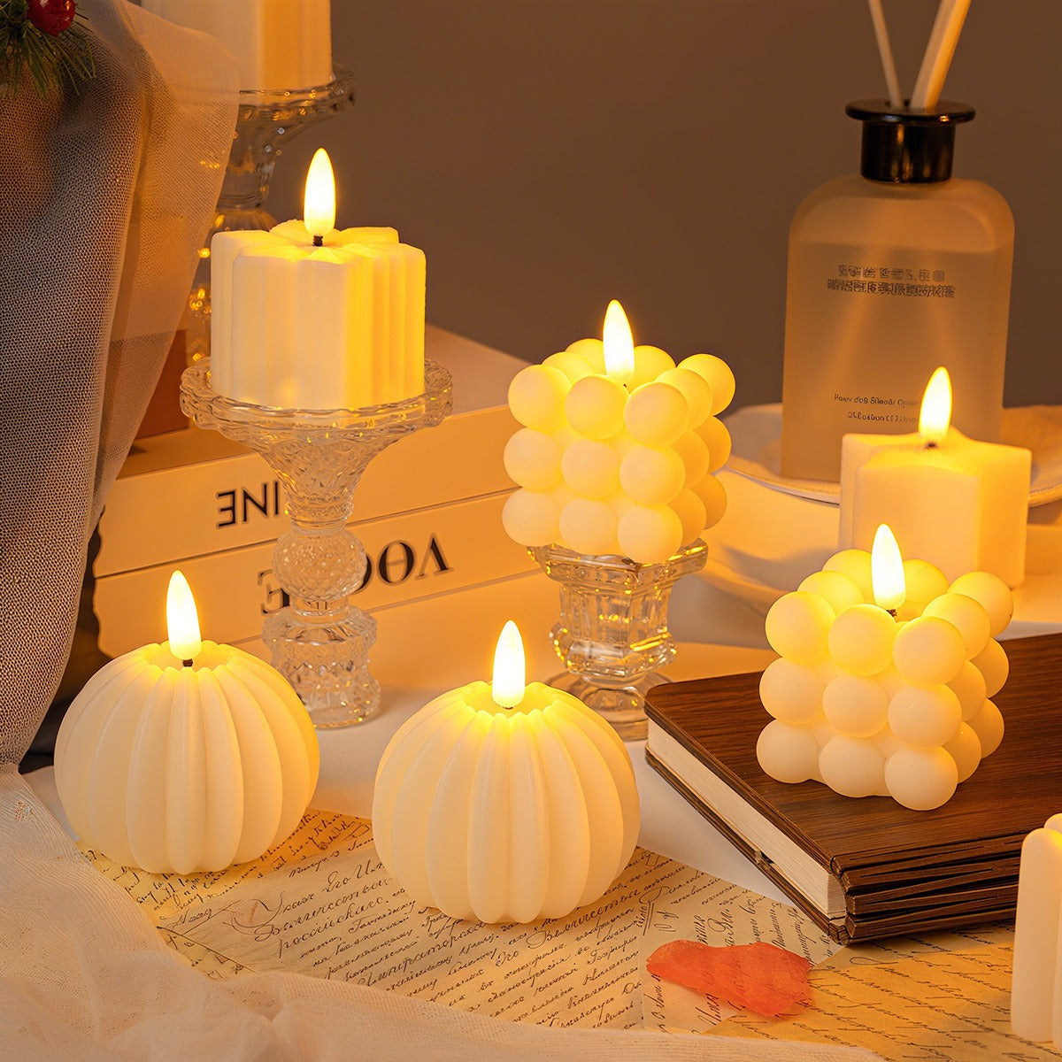 WinterShine – Elegante candela a LED in vetro smerigliato con design a palla di neve 4