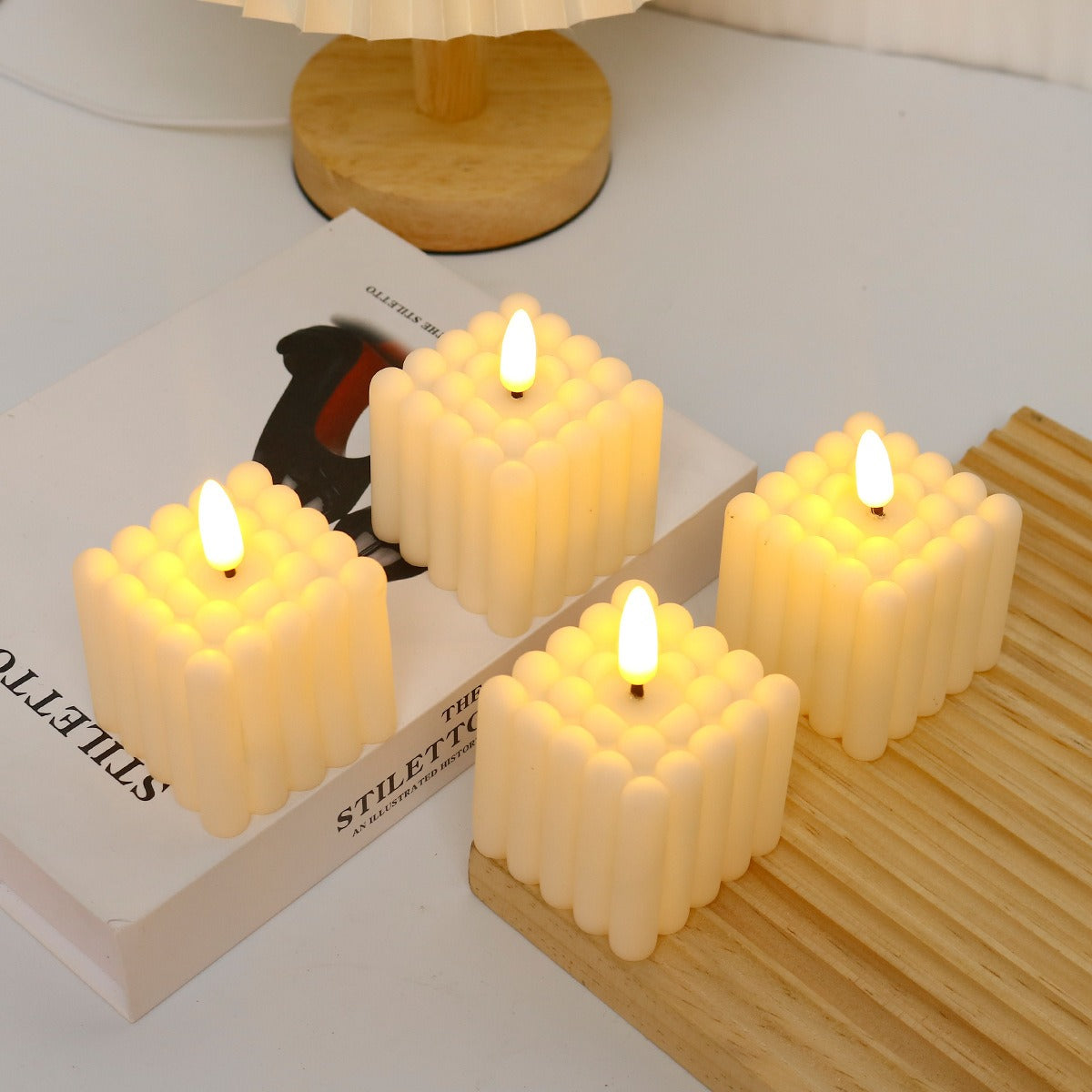 WinterShine – Elegante candela a LED in vetro smerigliato con design a palla di neve 6
