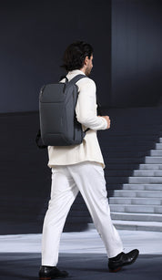 Zaino minimalista da lavoro BANGE Commuter con porta USB 3