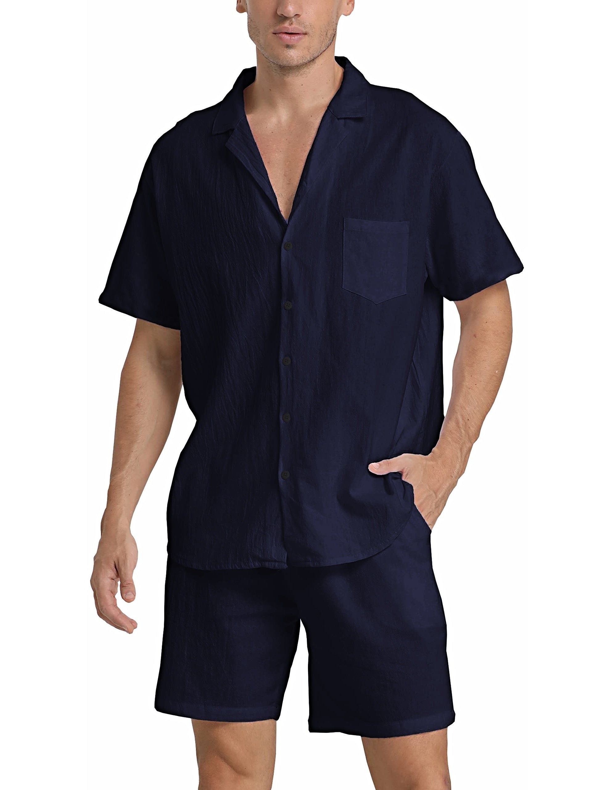 Camicia e pantaloncini uomo blu scuro, stile casual estivo, maniche corte, tessuto leggero, perfetto per moda estiva e look rilassato.