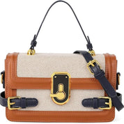 Borsa a tracolla in pelle marrone e tessuto beige, dettagli dorati, chiusura a fibbia, manico superiore, stile elegante e moderno.