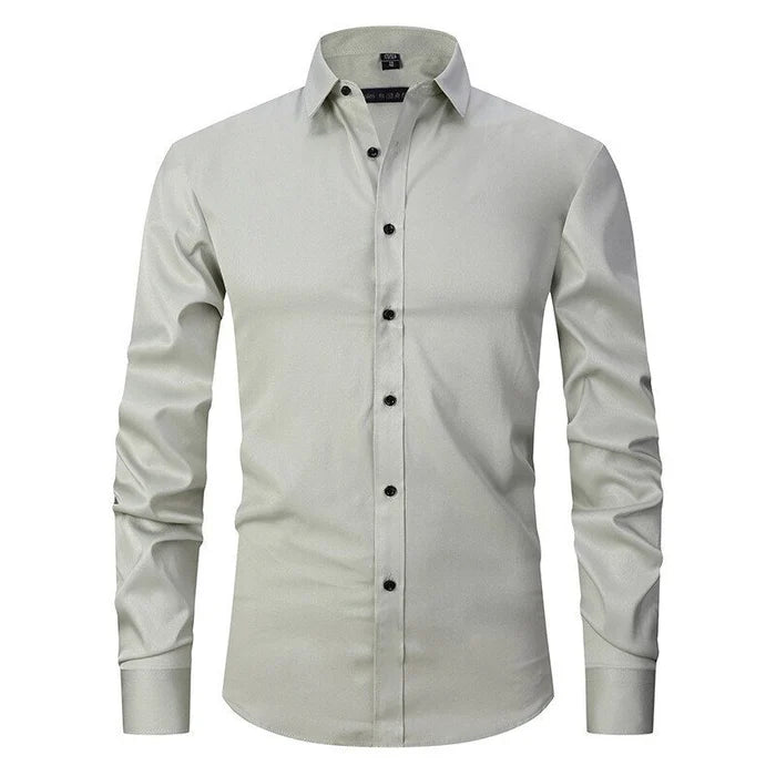 Camicia elegante da uomo grigia, maniche lunghe, bottoni neri, colletto classico. Ideale per abbigliamento formale e casual.