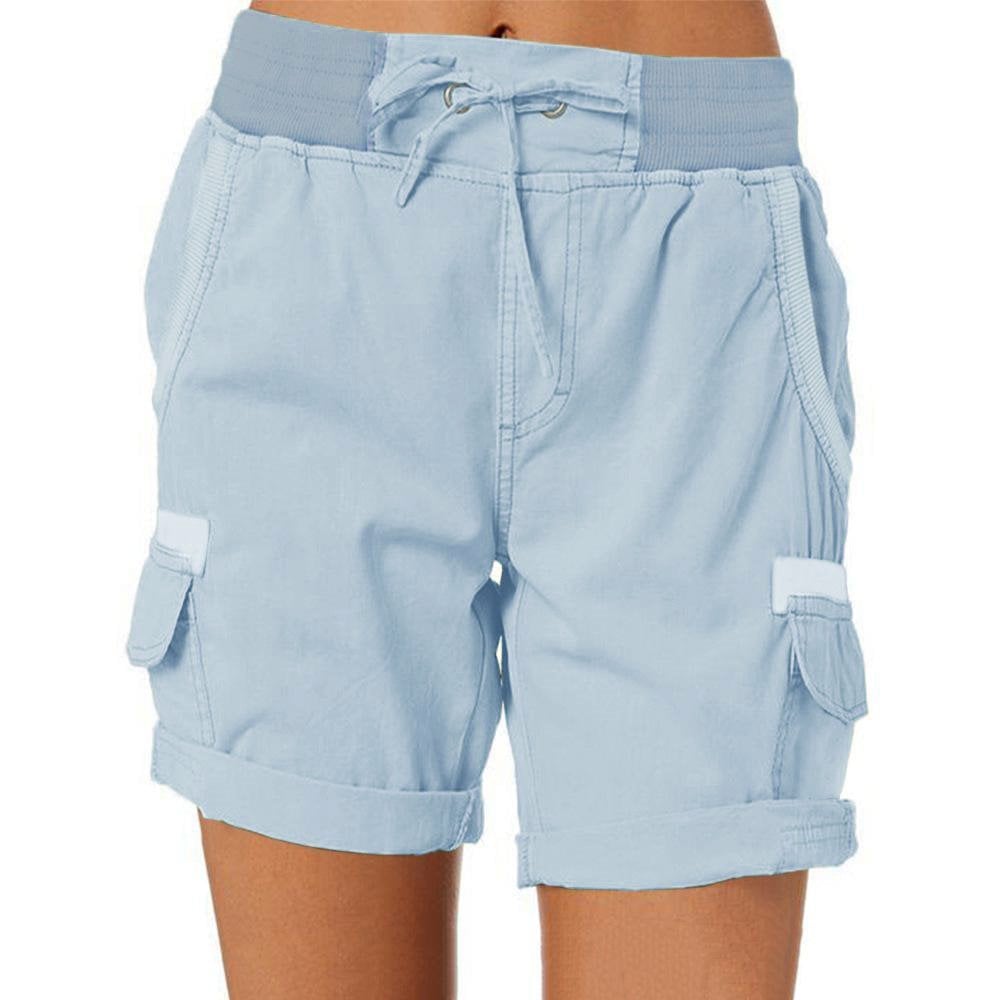 Shorts cargo donna azzurri con tasche laterali, elastico in vita e coulisse. Stile casual estivo, perfetti per attività all'aperto.