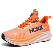 Scarpa da corsa arancione HOKZ, suola ammortizzata, design sportivo, logo laterale, ideale per running e attività sportive.