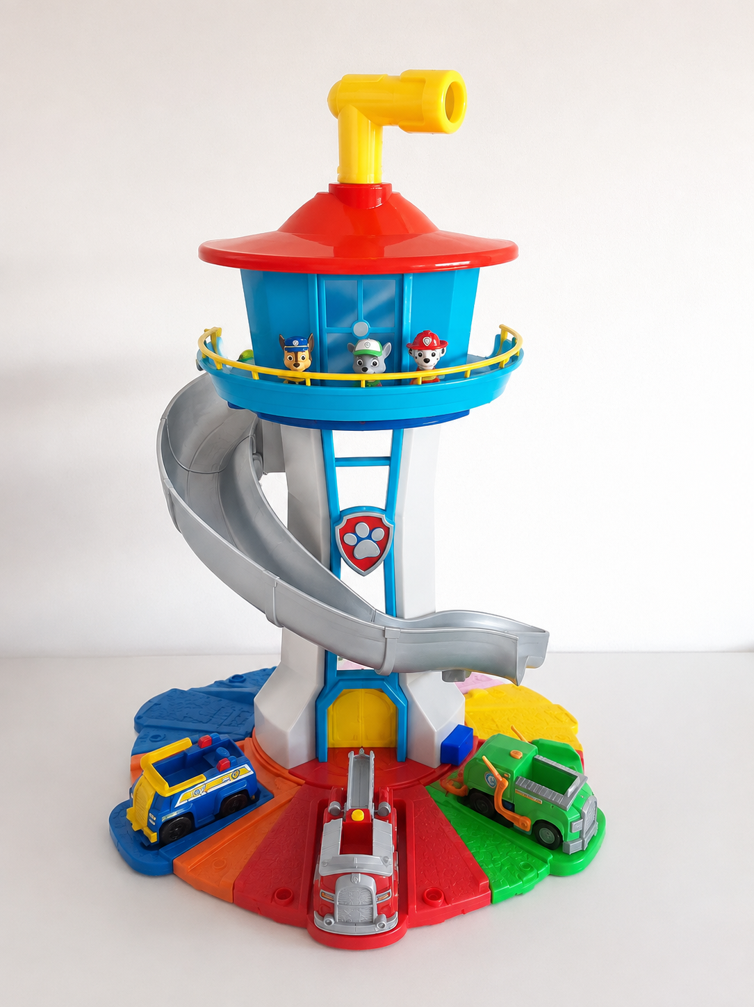 Torre giocattolo per bambini innovativa e sostenibile