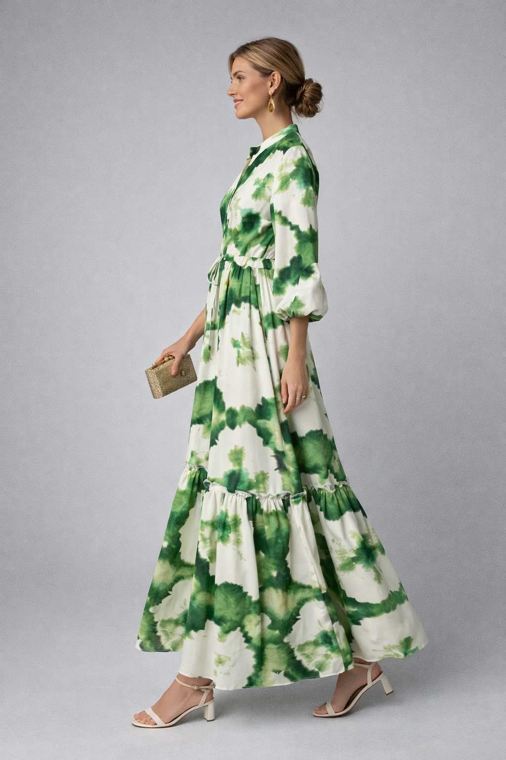 Elna | Abito lungo verde estivo: maniche lunghe e scollo a V per una raffinatezza senza sforzo