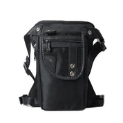 Marsupio nero in nylon resistente, con tasche multiple e chiusure a zip, ideale per moto e outdoor. Design pratico e moderno per viaggiatori.