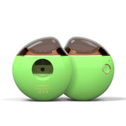 Umidificatore portatile verde a forma di disco, design moderno, con dettagli dorati e pulsante laterale. Ideale per casa e ufficio.